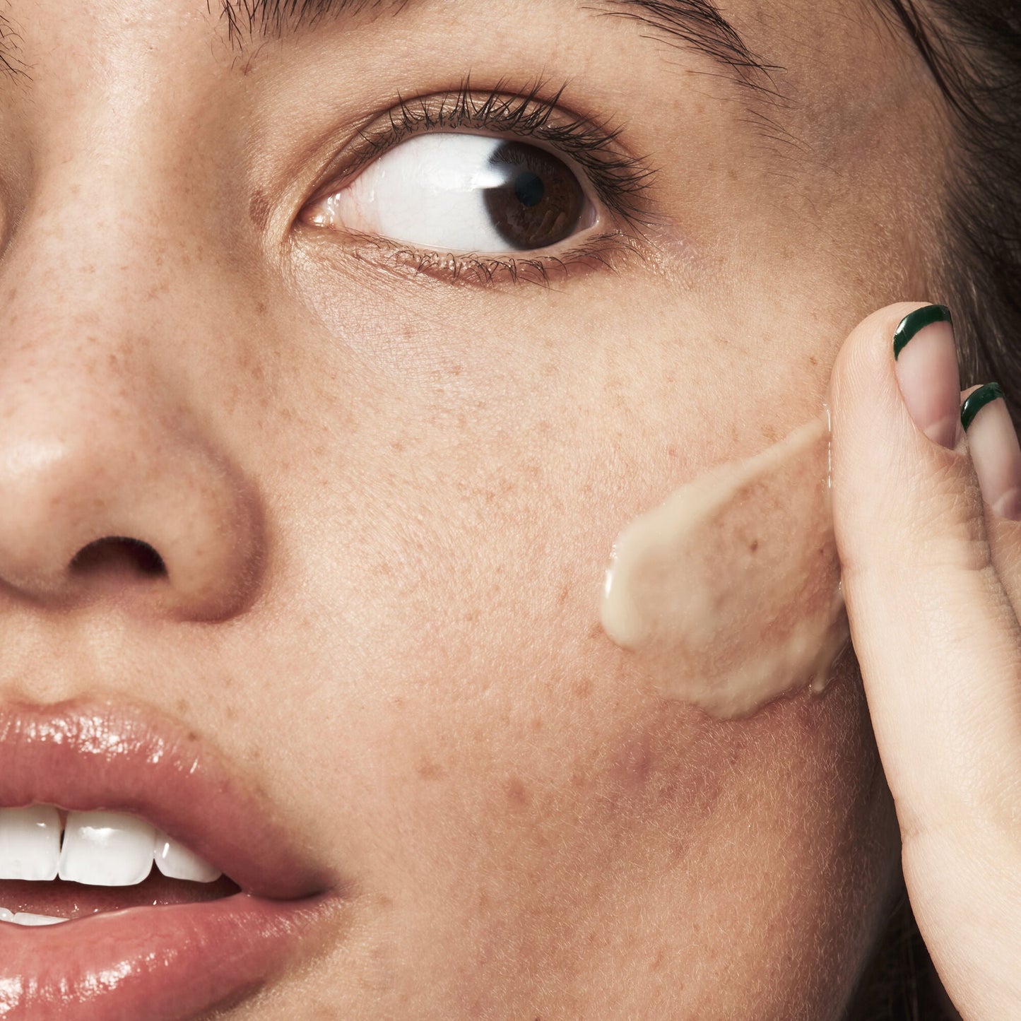 blemish-breakthrough-acne-calming-water-cream-a9 021522_Isabella_Acne_After_0462_FINAL_IGF_9e5f70b6-f47c-4bf3-9a7f-a9f223867f61.jpg