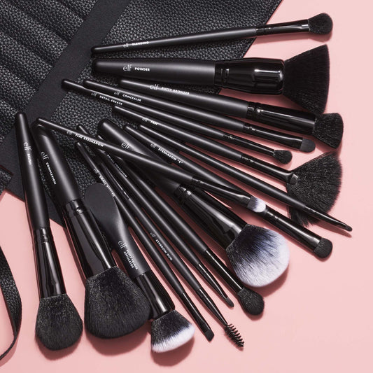 17-piece-ultimate-makeup-brush-set-and-travel-roll-b1 042423_UltBrushSet_V1_Main-2_IGF.jpg