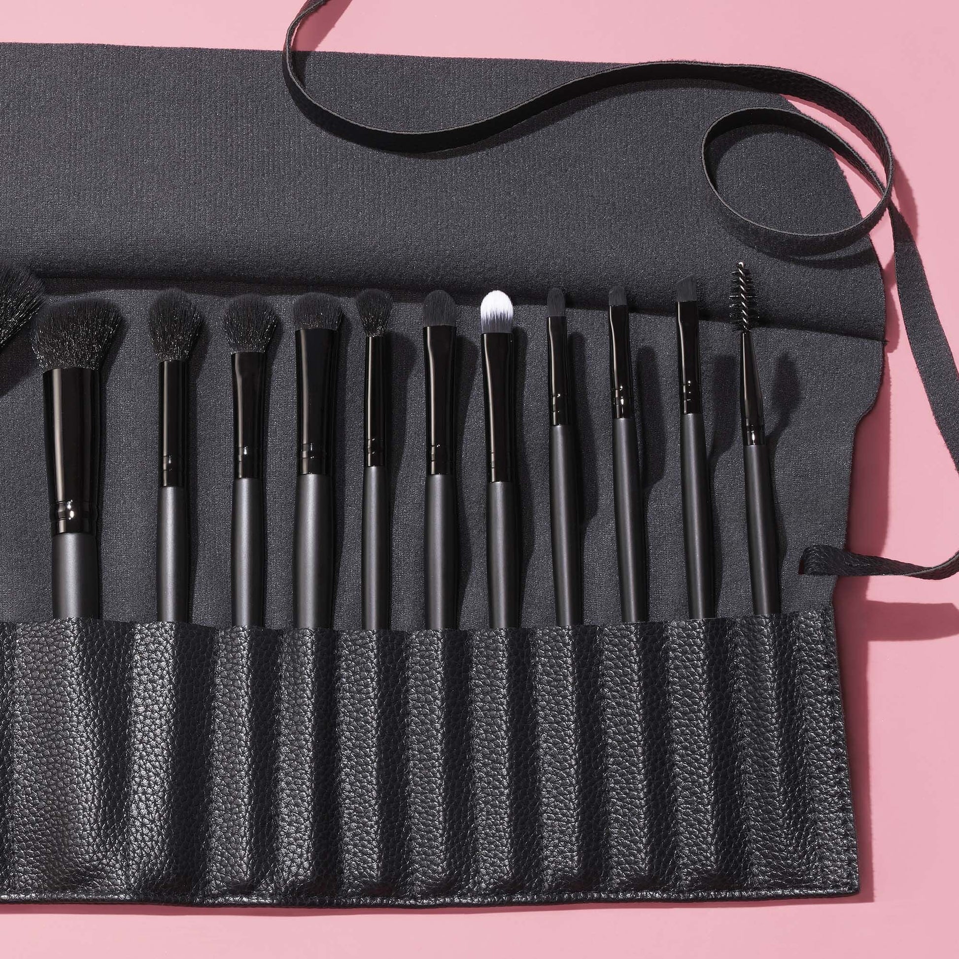 17-piece-ultimate-makeup-brush-set-and-travel-roll-b1 042423_UltBrushSet_V2_Main-2_IGF_carousel2.jpg