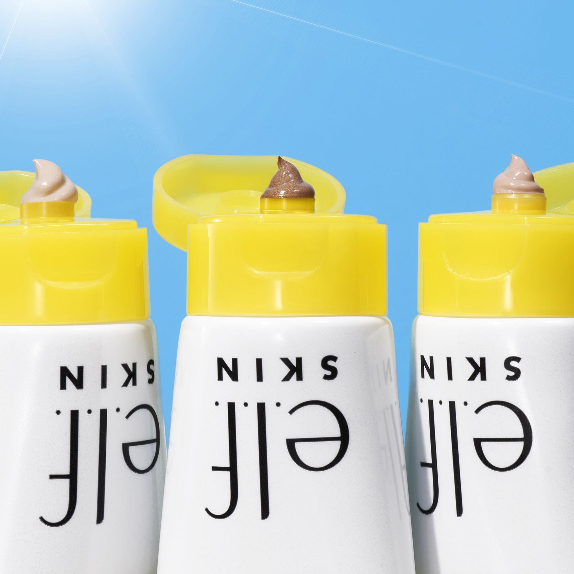 suntouchable-whoa-glow-spf-30-d2 042423_WhoaGlow_Macro_Main-2_IGF_b003ce36-775b-47d0-9dab-e2cd4030ba37.jpg