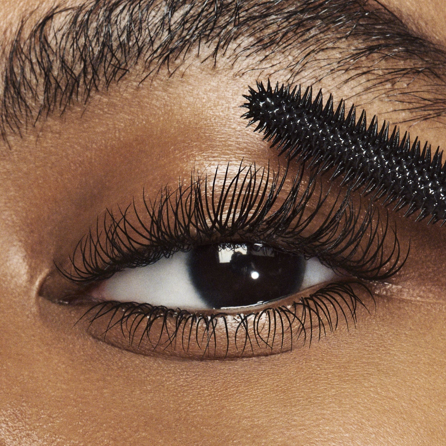lash-it-loud-mascara-z0 09292020_Ashley_LashLip_065_v4b_IGF.jpg