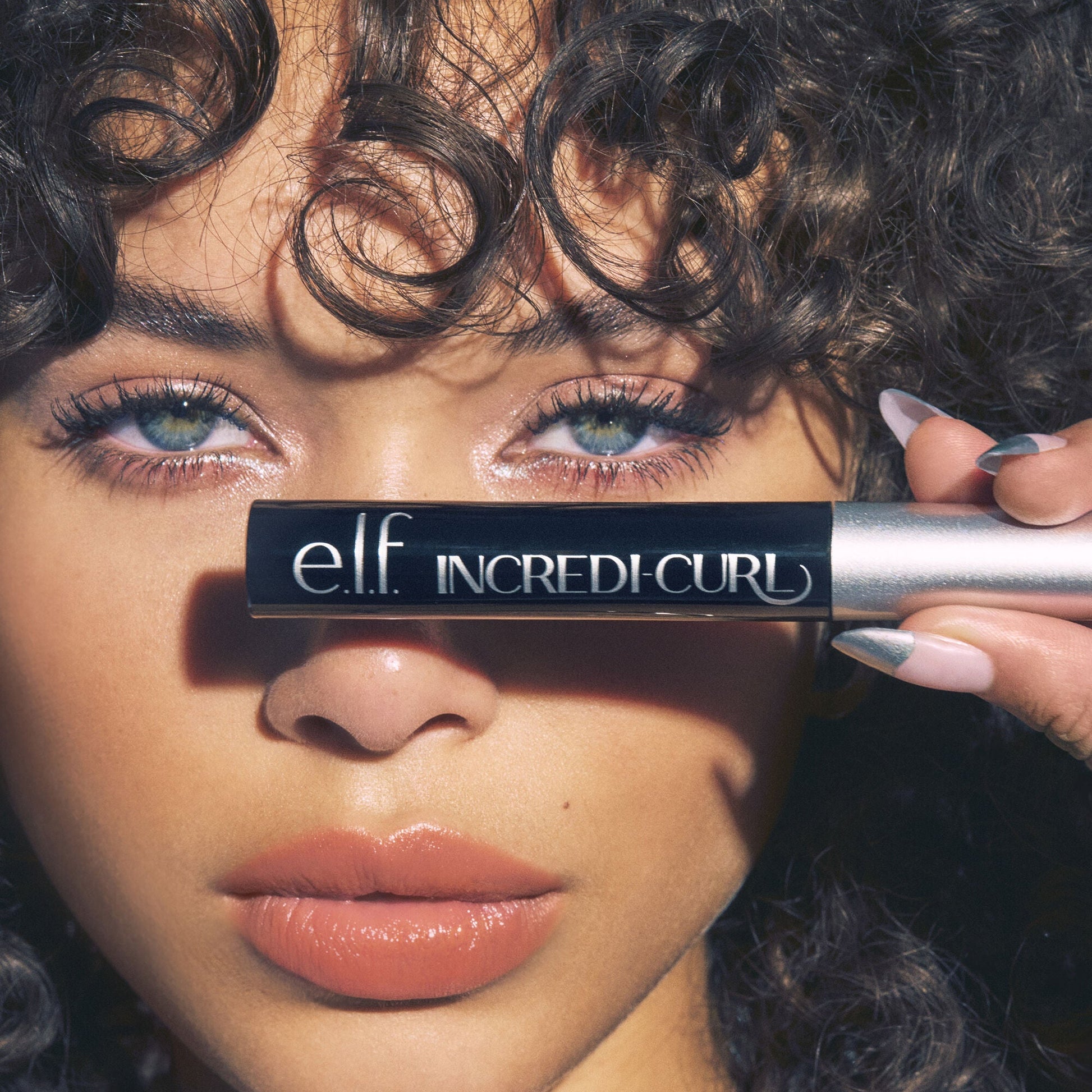 incredi-curl-mascara-v3 100724_elf_Alexa_IncrediCurl_After_0473_FINAL_V1_RGB_IGF_4909dedf-6085-4b66-b6fa-23af48640378.jpg