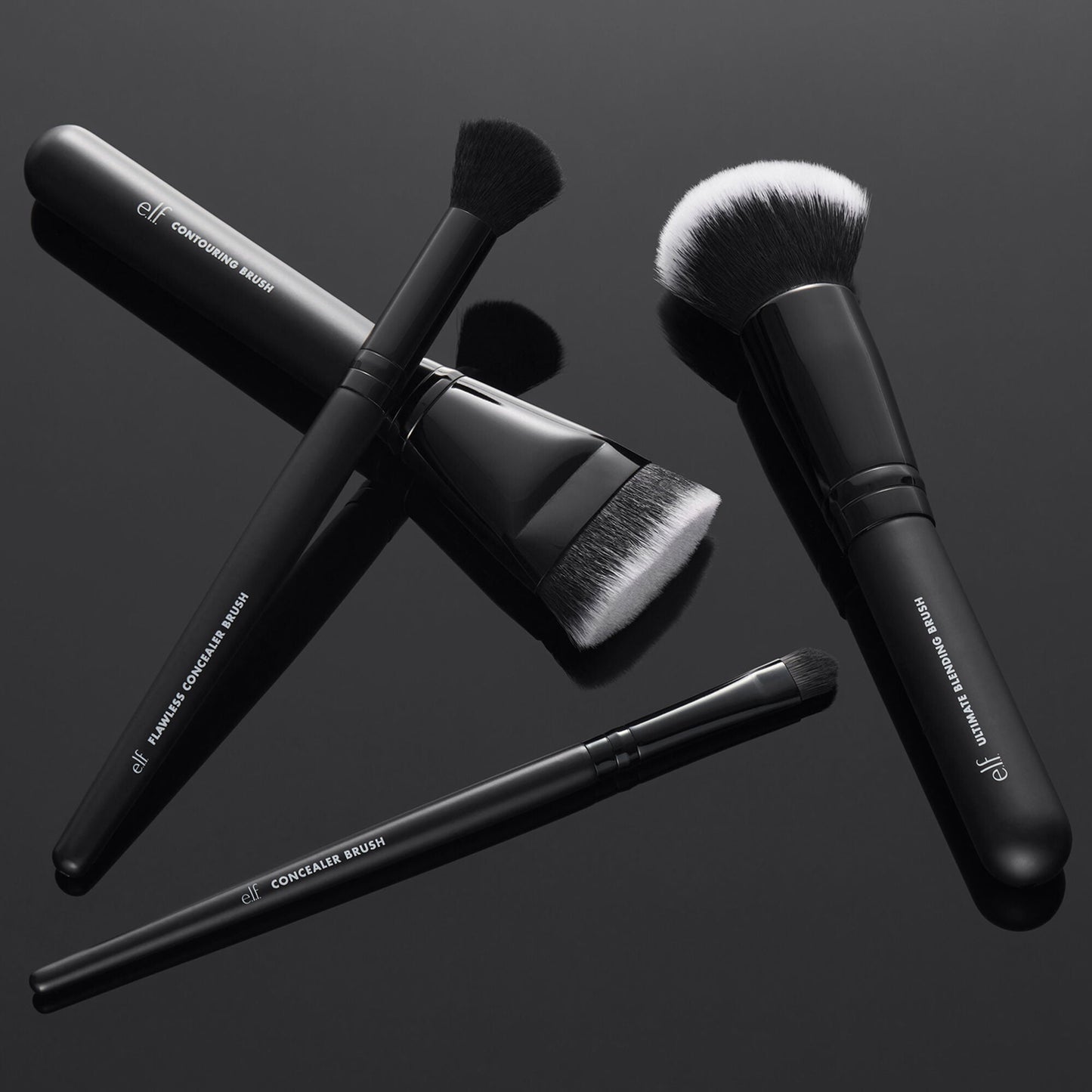 foundation-and-concealer-brush-set-v9 12142020_ComplexionPerfection-FaceBrush_0028_FocusBracket-MAIN_V2_IGF.jpg