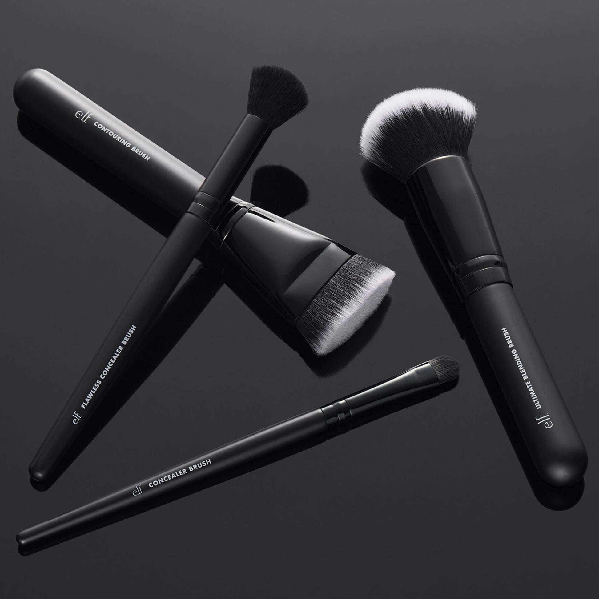 foundation-and-concealer-brush-set-v9 12142020_ComplexionPerfection-FaceBrush_0028_FocusBracket-MAIN_V2_IGF.jpg