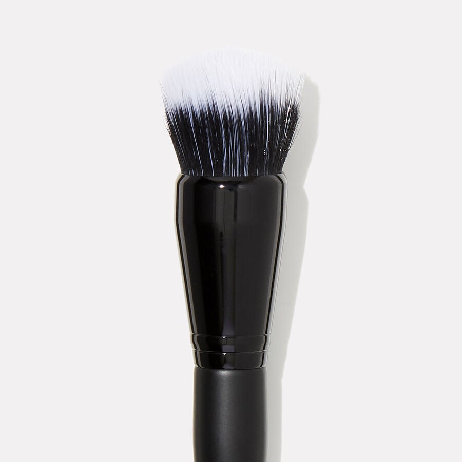 domed-stipple-brush-i0 84050_SelfieReadyStippleBrush_2.jpg