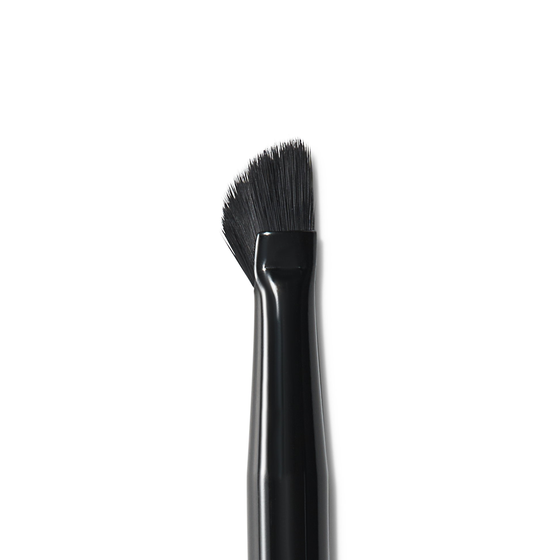 wing-it-liner-brush-z8 84091_MACRO_R.png