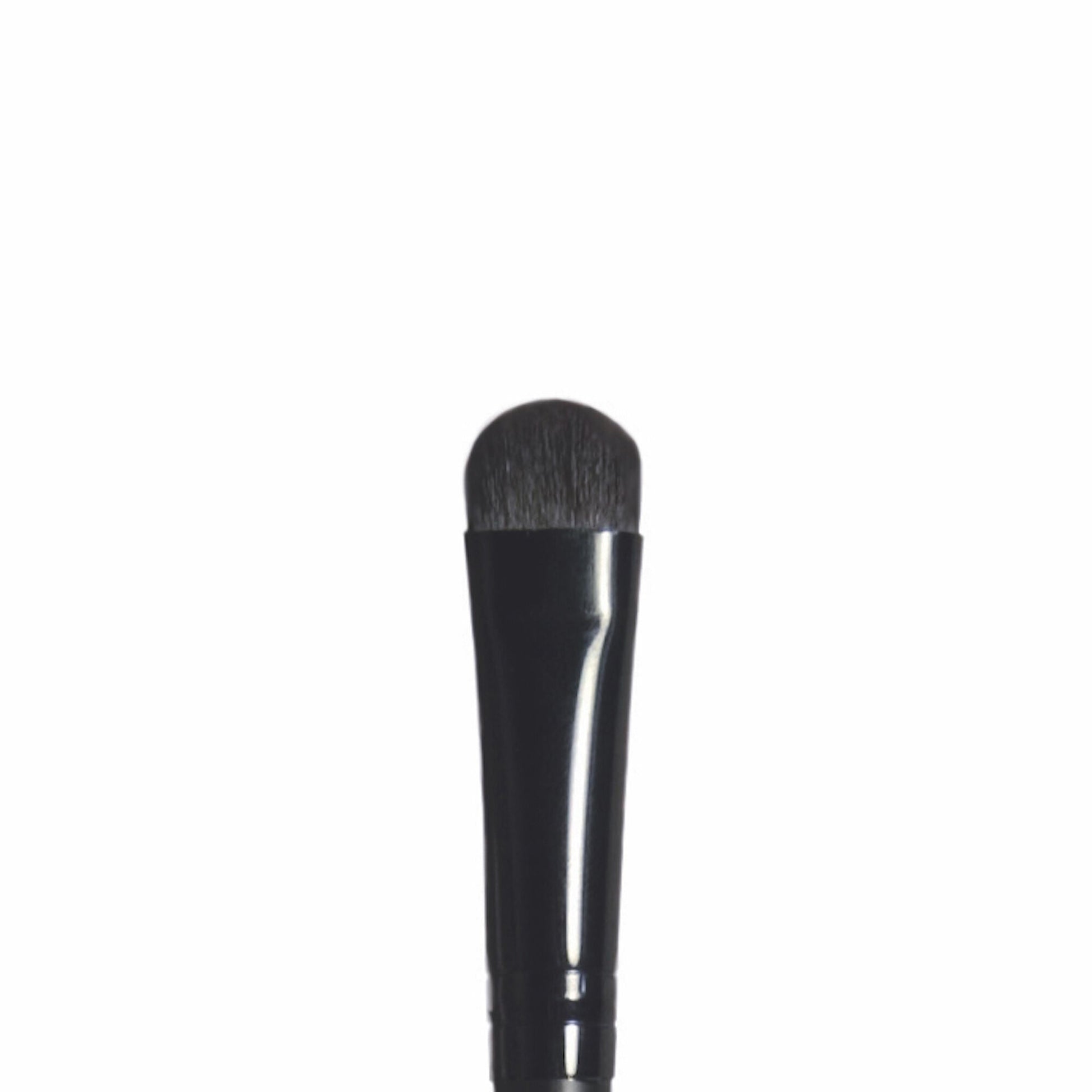 eyeshadow-c-brush-g3 BREYE_84008_Macro_C.jpg