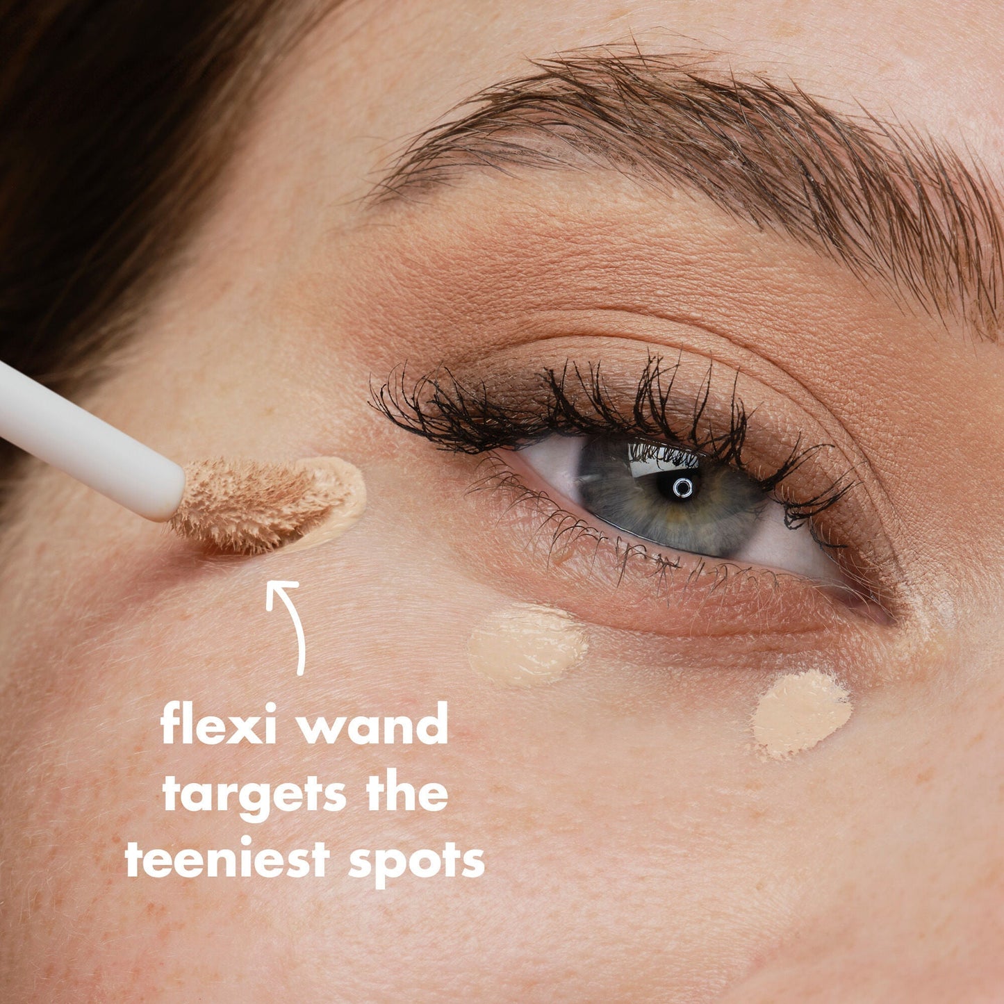 soft-glam-satin-concealer-j2 SP26_EDUCATION_SOFTGLAM_CONCEALER_APPLICATOR_bd5671e5-6b17-451a-b06e-2a5ddadba8cf.jpg